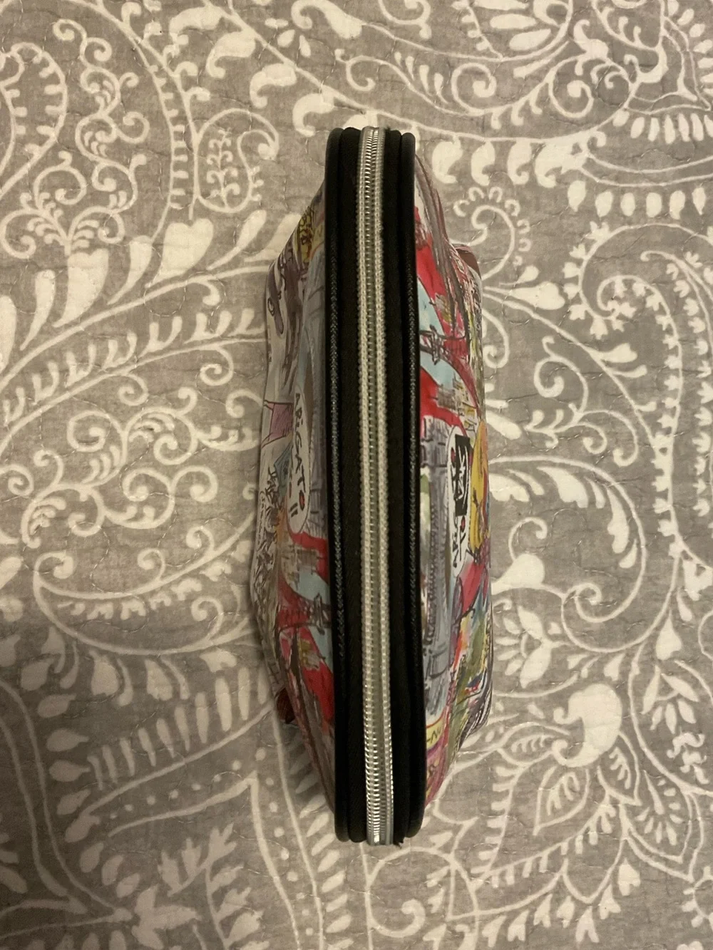 Izak Zenou I Love Japan / Arigato Tokyo Cosmetic Bag